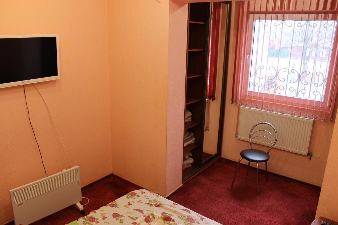 Studio apartment Tjernihiv Eksteriør billede